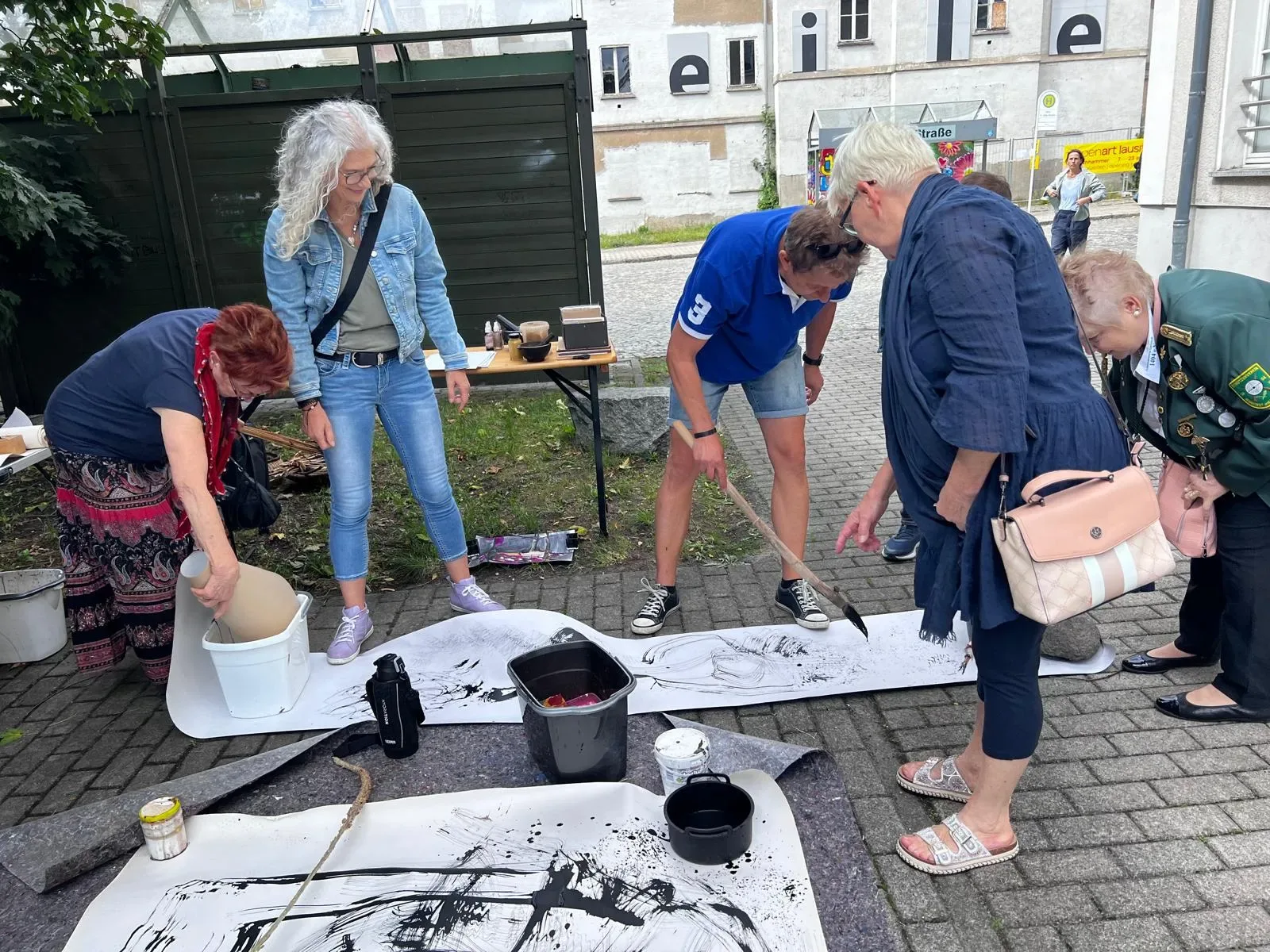 
                            Mobiles Atelier Katrin Meißner - unterwegs mit der openart Lausitz Biennale              